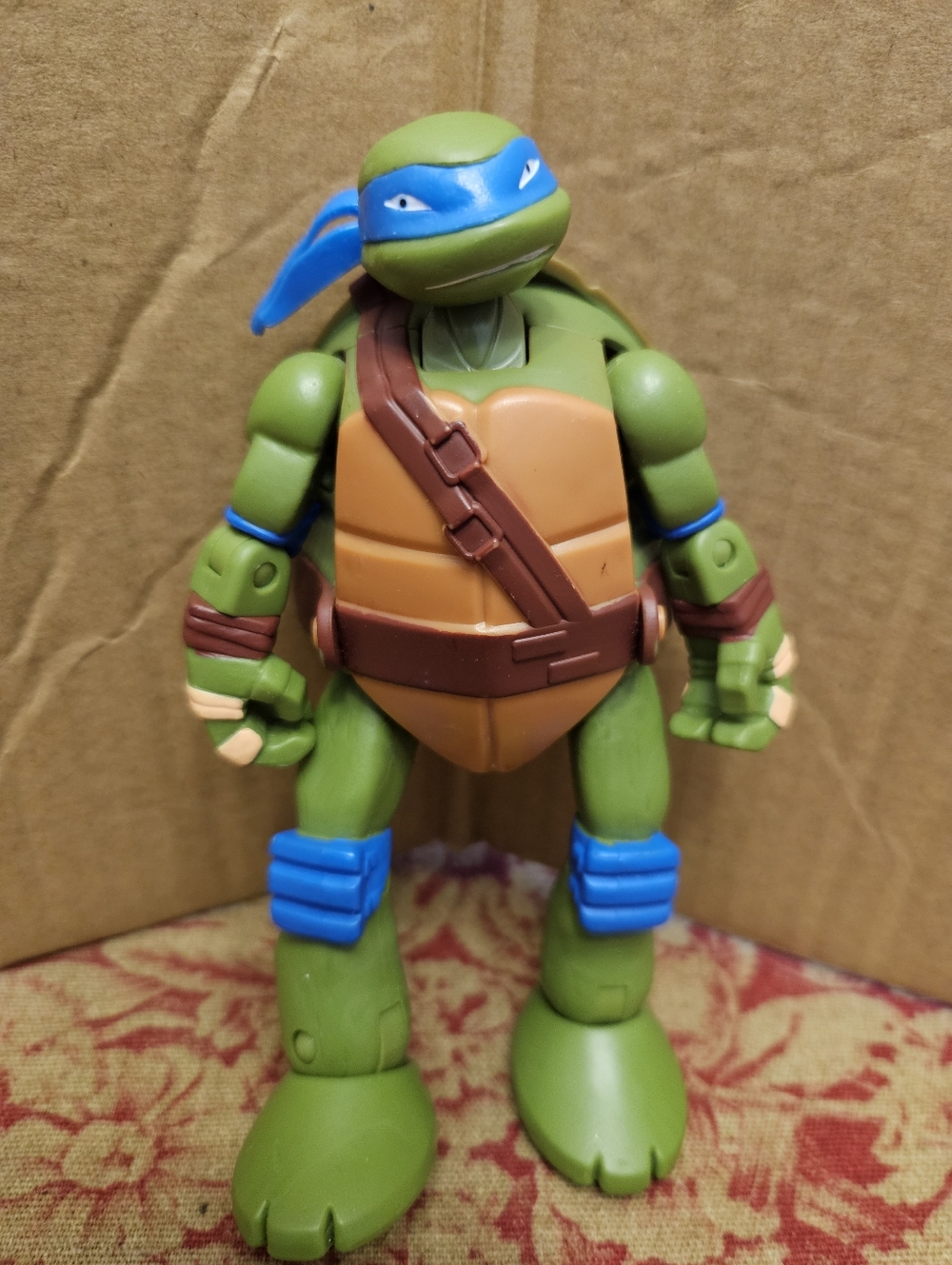 Mutations Pet To Ninja Leonardo 6” Figure TMNT 2014
